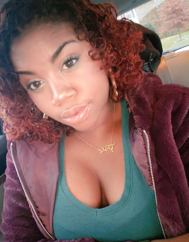 Cheek_'s tweet image. 1 week later..
A successful ass bantu knot out
💕💕💕
#microlocs #locmami