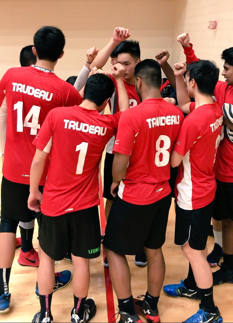 peths_PE's tweet photo. Boys ofsaa update:
WIN vs. Etobicoke (20-25, 25-21, 15-8)
Next match is Thursday 8:30 am vs. IE Weldon 
#youknowtrudeau https://t.co/oZfh09dCX2