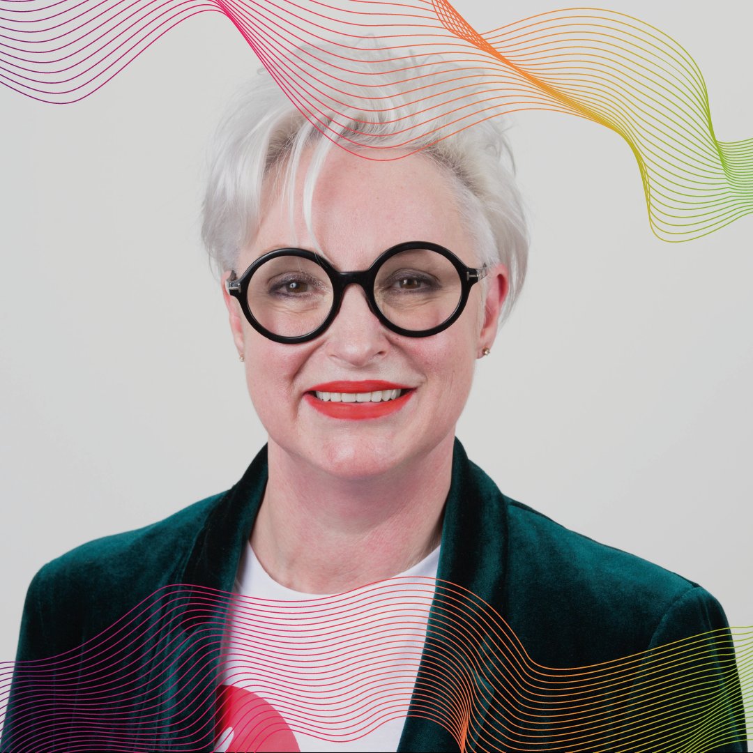 Congratulations to the winner of this year's Social Entrepreneur of the Year, Celia Hodson of <a href="/HeyGirlsUK/">Hey Girls</a>.

It's fantastic to see innovative social enterprises making positive changes in society! #Summit2018 #ScotlandIsNow