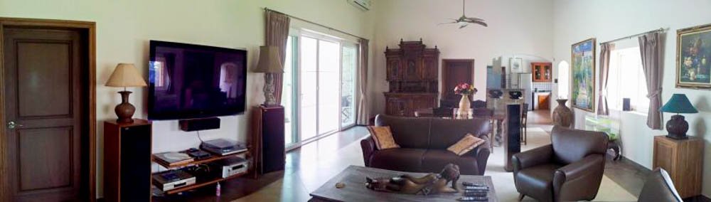 AsiaAfterDark's tweet photo. 3 en-suite bedrooms and a 4th guest washroom, a large modern Thai style kitchen and a grand open plan living area with 5-metre high ceilings, this house is a beauty. #pattaya #villa #forslae #property #thailand #investment #poolvilla #realestate #brpt https://t.co/R45Aw74dci https://t.co/T7V2yf9cMr