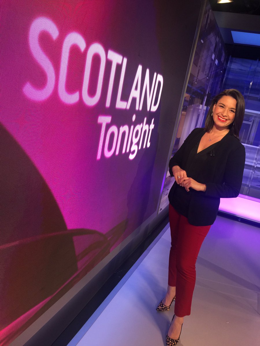 What are you doing at 11pm? Join us over on STV for Scotland Tonight #Brexit #Parking #obesitycrisis #IACGMOOH #spiders