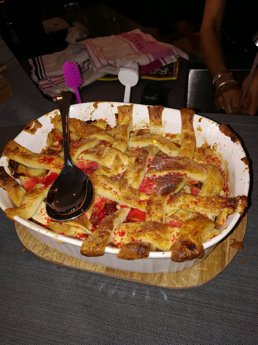 iamfindingfaith's tweet photo. No, really, the dessert: https://t.co/zKmWQOqWRy
