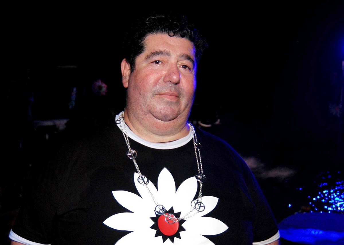 Gjallarhornet's tweet photo. Rob Goldstone ready to come to #US and talk to Mueller
#RobGoldstone #Trump #Impeach #TrumpSpy #TrumpTraitor #collusion #PeePeeTape #TrumpRapist #TrumpLies #TrumpCoward #Russia @realDonaldTrump #RobertMueller #TrumpRacist
https://t.co/Qp6aEvIsDi https://t.co/PQvhiPm2eg