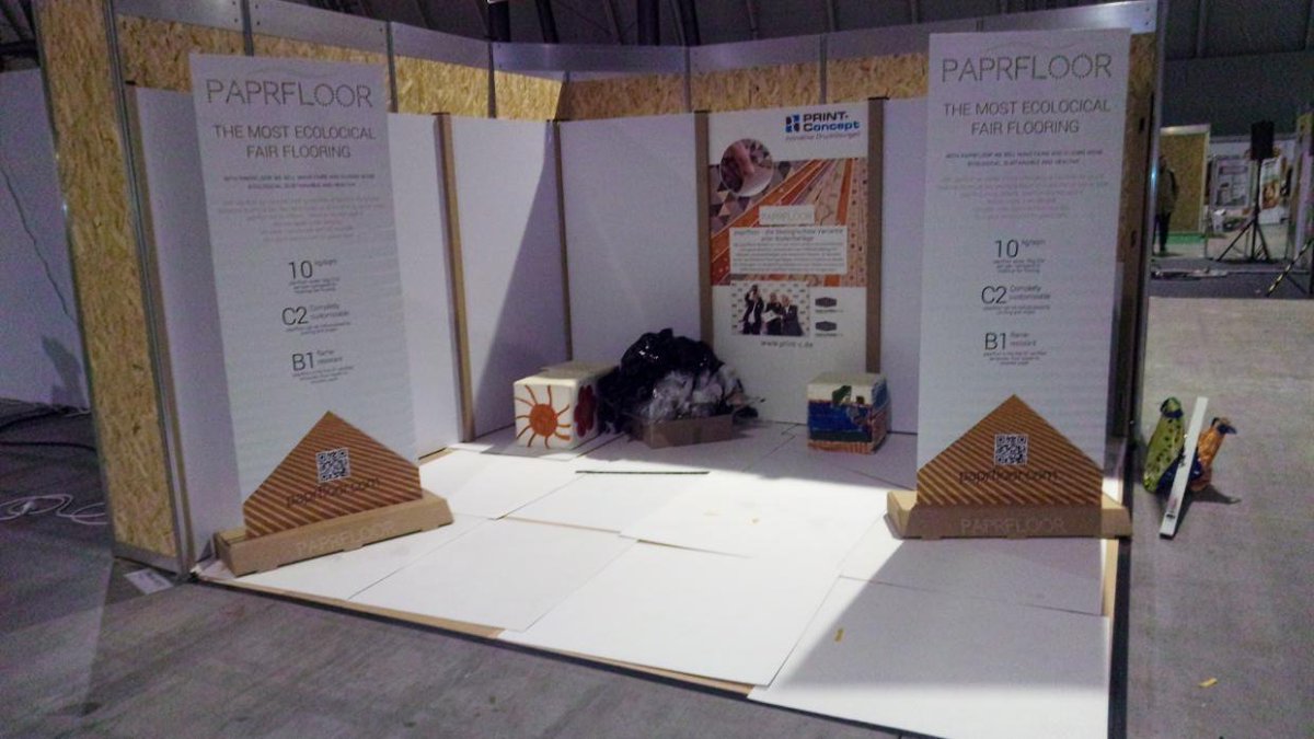 paprfloor's tweet photo. Und hier ein Stand wie er nachhaltig aussehen kann und zwar #plasticfree. #Flexiwall: #Recyclingapier, #paprfloor: Recyclingpapier, Schutzabdeckung: wiederverwendete Papierreste. Letztere bald auch in unserem Shop und auf der veggie & frei von Halle 9 D35. #Sustainability https://t.co/OBQu2ynzHN