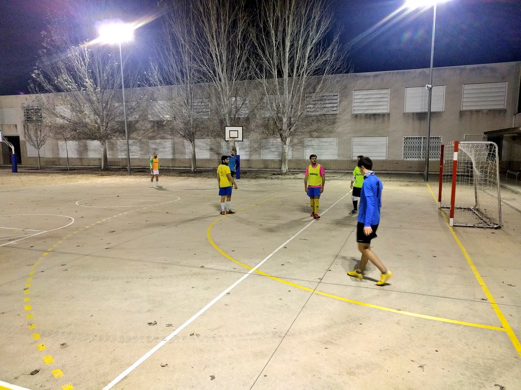 InterPallaresos's tweet photo. ENTRENAMENT | 🏃
Sessió vespertina per preparar el matx davant la Selva del Camp.
💚🖤💚🖤💚
#interlive #SelvaInter
@FutsalTGN @pallaresos https://t.co/39pV5jJNye