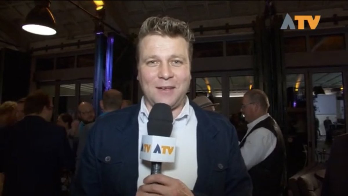 Gisteren voor <a href="/AltenaTVnl/">Altena TV</a> verslag gedaan van de uitslagenavond van de gemeenteraadsverkiezingen in #Altena. Live uitzending van maarliefst 2,5 uur! #trotsoponscluppie 

Terugkijken? youtu.be/hLfH_e9WFlg