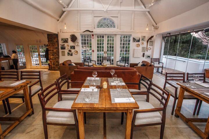 manleysocial_'s tweet photo. We are spending the night with talented Chef Dylan Laity @AtTheNek . We'll indulge at this new fine dining eatery to test  the menu featuring fine dining South African cuisine. #restaurantatthenek @TracyLRosslind @dogongroup @AllisonFoat @Lyndylu_za  @lateralpaul @AbiDonnelly https://t.co/WnUwja4ZTr