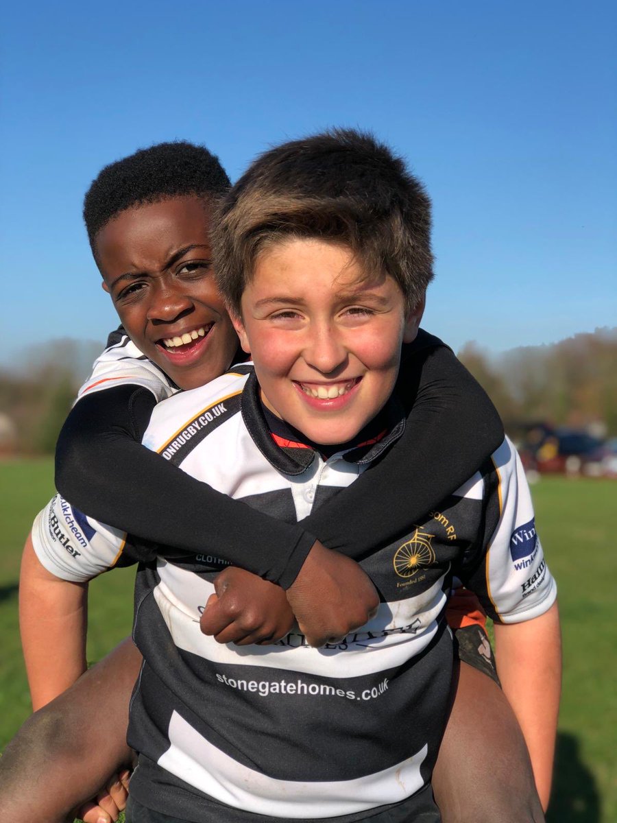 badger_serfc's tweet photo. SERFC U11’s training hard but always enjoying their rugby!! @SuttonEpsomRFC @suttonvoice @DorkingRugby @OldReigatianRFC @MightyWarl @WimbledonRFC @OldWimRFC https://t.co/kep5ARoOnE