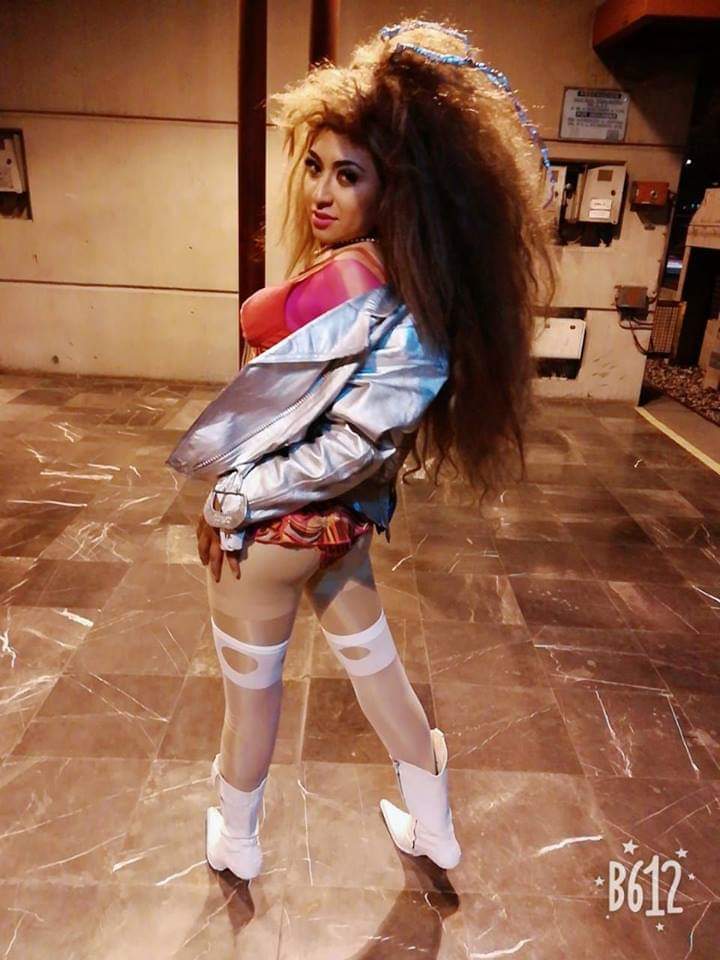 di_yeka's tweet photo. #ATiQueTeGustaHacer 
@programa_hoy Me caracterizo de @GloriaTrevi y me pondré a bailar en la calle para recolectar moneditas para los niñitos del @TeletonMexico #GloraEsAmorDeVerdad https://t.co/K9lJCPrKTc