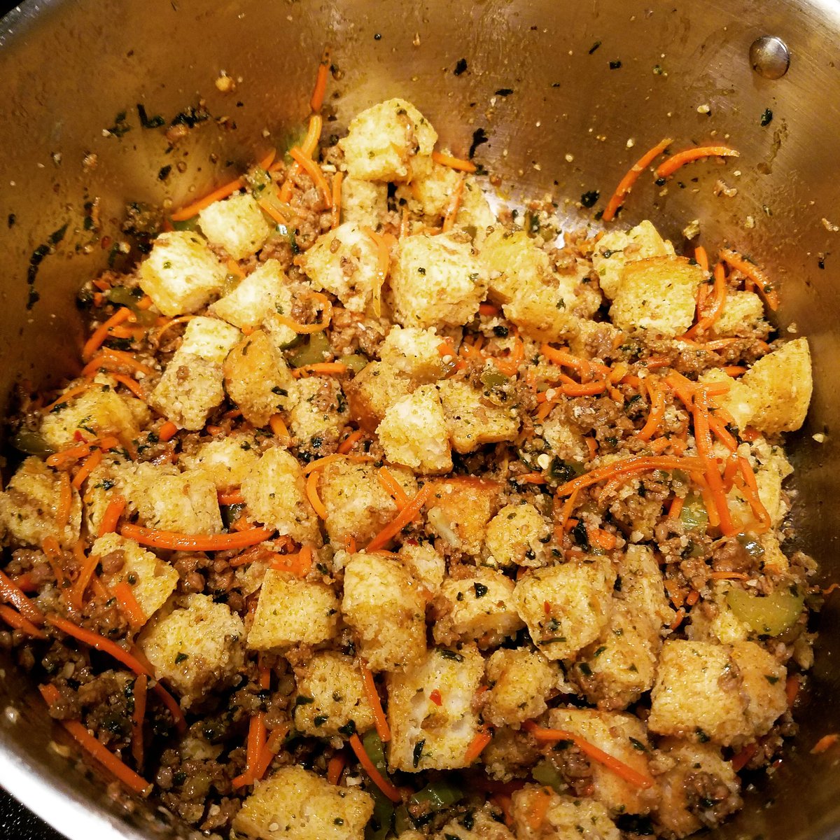 ItsDarcage's tweet photo. So, using my wife's #amazing #homemade #southerncornbread I decided to meld it with my Hispanic roots and attempt stuffing for the first time. I present my #spicy Chorizo Cornbread stuffing! #IHopeItsGood #happythanksgivng I'll share a pic when it's out of the oven! https://t.co/jiGqkBELld
