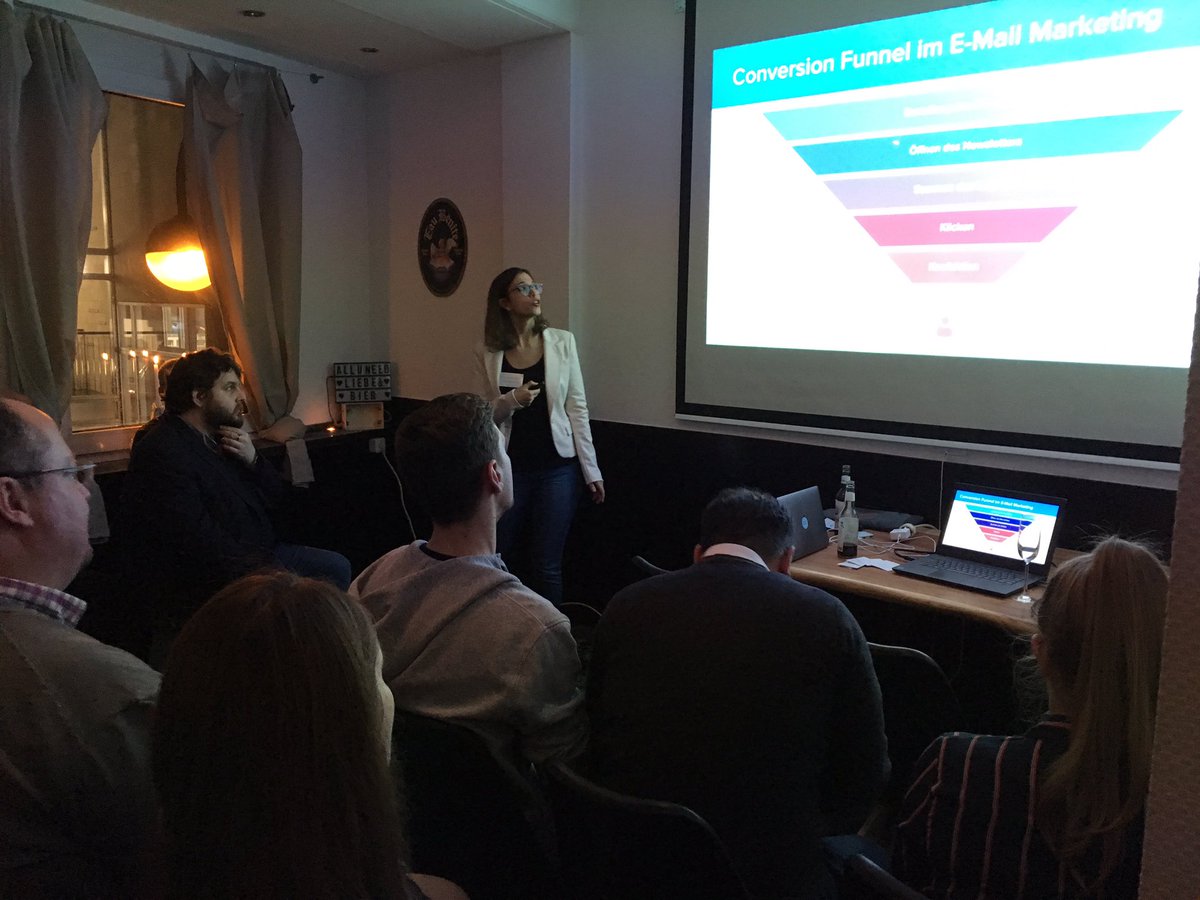ABTasty_DE's tweet photo. Los geht‘s beim #conversiongettogether! Valerie von @Newsletter2Go spricht über #ABtesting im Email-Marketing! https://t.co/pRBPpRfCOy