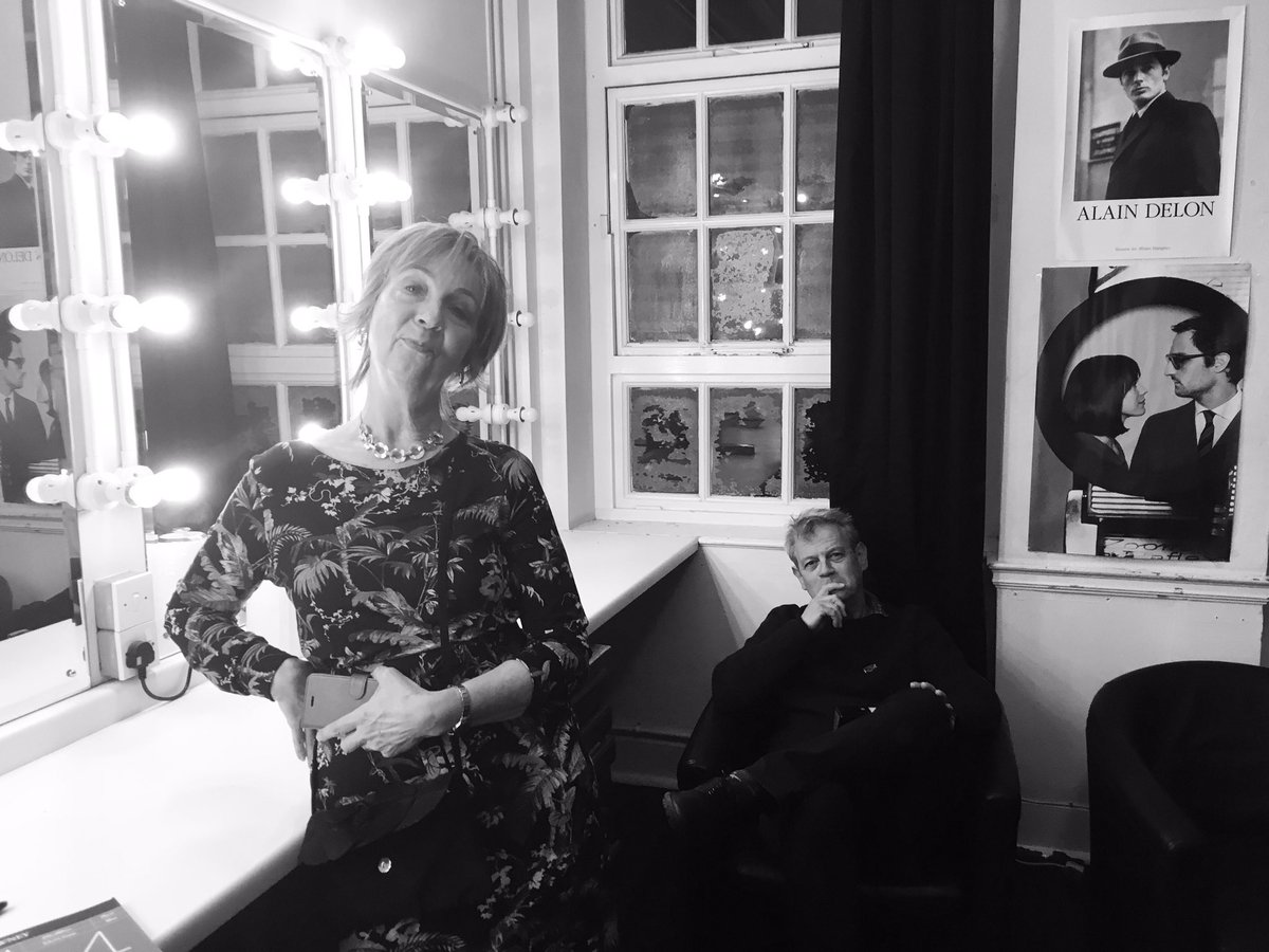 jabberworks's tweet photo. Doing our best French New Wave faces #DrawingForEurope @ifru_london @SarahArdizzone @bridgimage @PennySDale https://t.co/9uHyDBX6IA