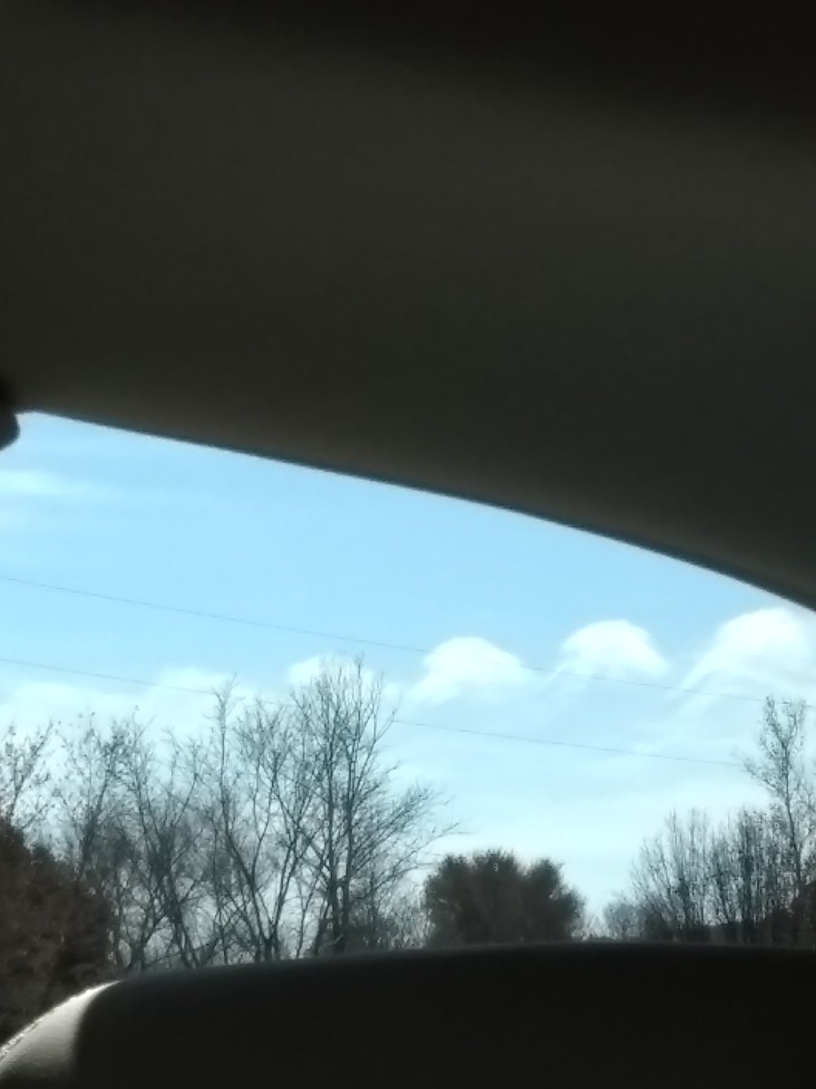 HiddenNinja4's tweet photo. Cool Thanksgiving clouds. https://t.co/2LA8GKOuj6