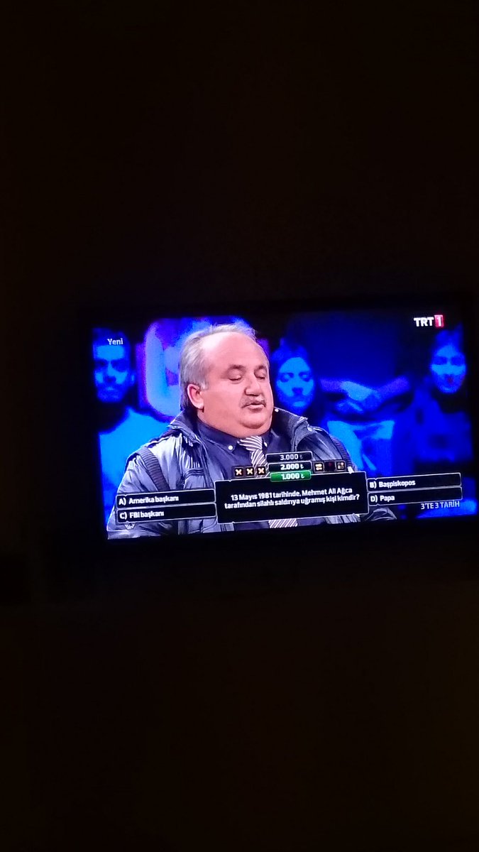 KsDyr's tweet photo. @3te3tarih bu abi bitirdiğim üniversitede 2.sınıf ziraat okuyormuş allah sabır versin şimdiden https://t.co/e69YrvPIGB