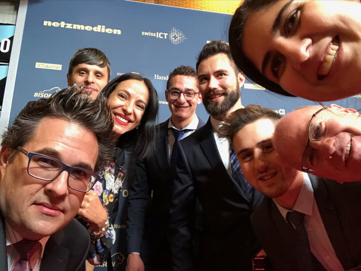 Lolo46822032's tweet photo. #DigitalEconomyAward Night at #Hallenstadion with ⁦@AXA_Schweiz⁩ Team on the red carpet - invited by our CIO ⁦@MaierAndy⁩ - ⁦@elstrati⁩ ⁦@_TheDadi⁩ ⁦@c_iantosca⁩ ⁦@elessar_ch⁩ https://t.co/UbpadTFSfV