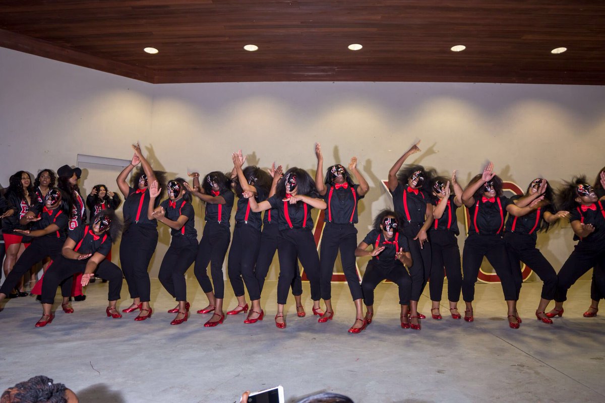 JustCourtneey's tweet photo. 3 years later and we still the badDST to grace VSU.
Itโs our DELTAversary โฅ๏ธ๐ #AOML #DECD https://t.co/X6XzLr4ebK