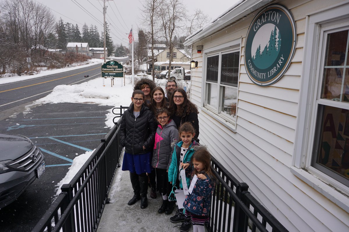 shabboshouse's tweet photo. This year on Wed #ThanksgivingEve aka Travel Day we visited 8 more rural libraries in Rensselaer County: Grafton, Brunswick, Valley Falls, Hoosick Falls, Petersburgh, Berlin, Stephentown, Nassau. #Library36er we're getting there! https://t.co/BJA2Ot4Elu
