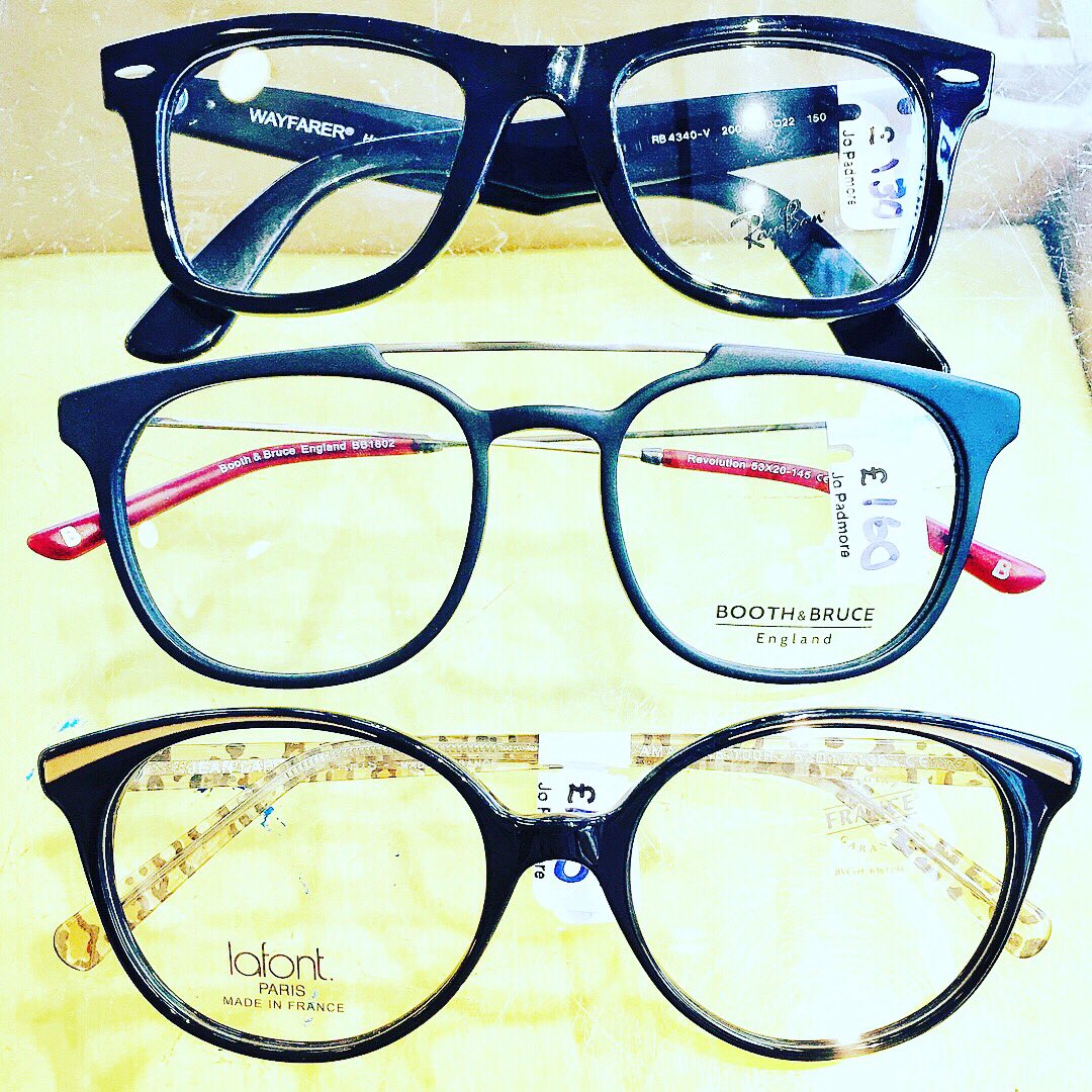 JoPadmore's tweet image. Don’t forget our Black Friday sale on tomorrow and Saturday...25% off any black frames and 10% off all other frames! 

Lisa is having an early night to make sure she’s ready for the stampede 😊😎🤓

#blackfriday #blackframes #blackfridaysale #didsbury #didsburylife #didsbury