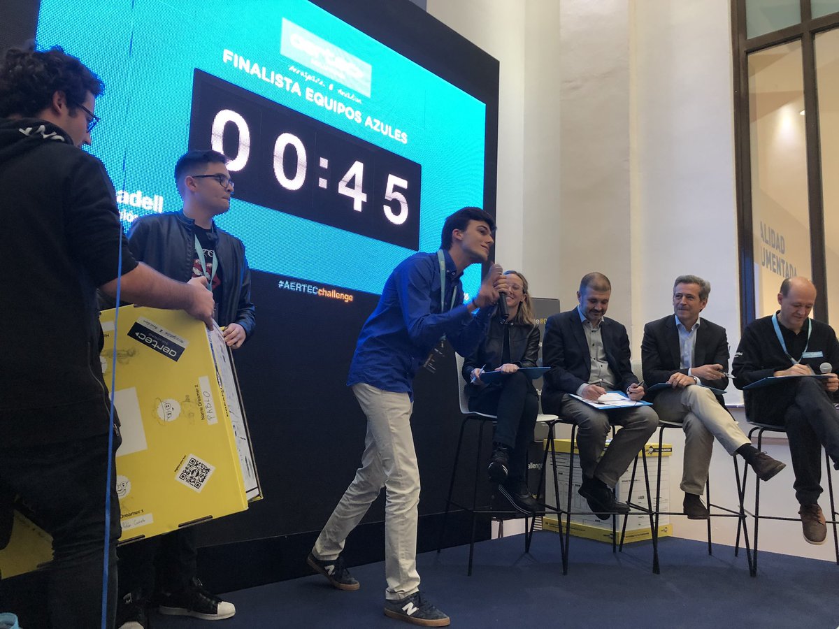 xavierverdaguer's tweet photo. Nos despedimos de #Málaga muy felices por el gran éxito del #AERTECchallenge pero en especial por haber organizado este #dreambigchallenge con las maravillosas personas de @AERTECsol_es y @FBSabadell .Gracias por todo compañeros! Ganas de regresar pronto! @imaginecc #express2019 https://t.co/uhduI1oq4u