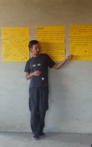 ImpactGwada's tweet photo. ACD on 'REFUGEE' by Bash and Luke of the Q14 VSO/ICS volunteers. They spoke about why refugee is a global issue that needs to be taking seriously. 85% of all displaced people are in developing countries and the most affected are Afganistan, South Sudan,  Somalia, Myanmar &amp; Syria https://t.co/SsZzhenU8g