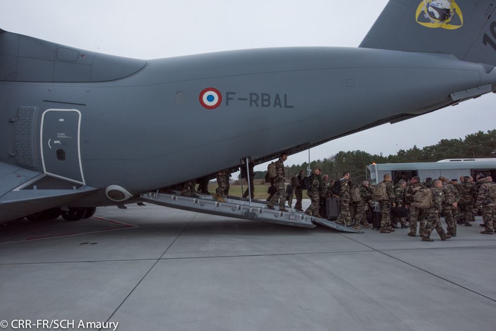 1FRCorps's tweet photo. C'est parti pour #CITADELBONUS 2018!
Arrivée au Joint Force Training Centre (Pologne) pour les membres du CRR-Fr et les militaires venus renforcer l'Etat-major de @lillefrance. L'exercice regroupe environ 850 participants provenant de 17 nations.
@3eDivision @1stInfantryDivision https://t.co/fSNqsFsX5Y
