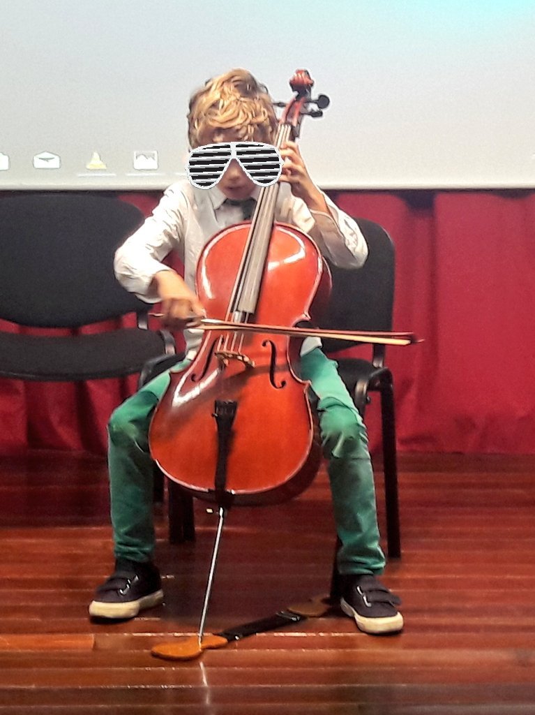 DavidPlanas11's tweet photo. Gran concert que ens han ofert les nenes i nens de 3r d'EP de #JECasp per Santa Cecília!! Dia de molta música!! 🎼🎶🎵📯🎺🎻 https://t.co/bOTQ3PGcBZ