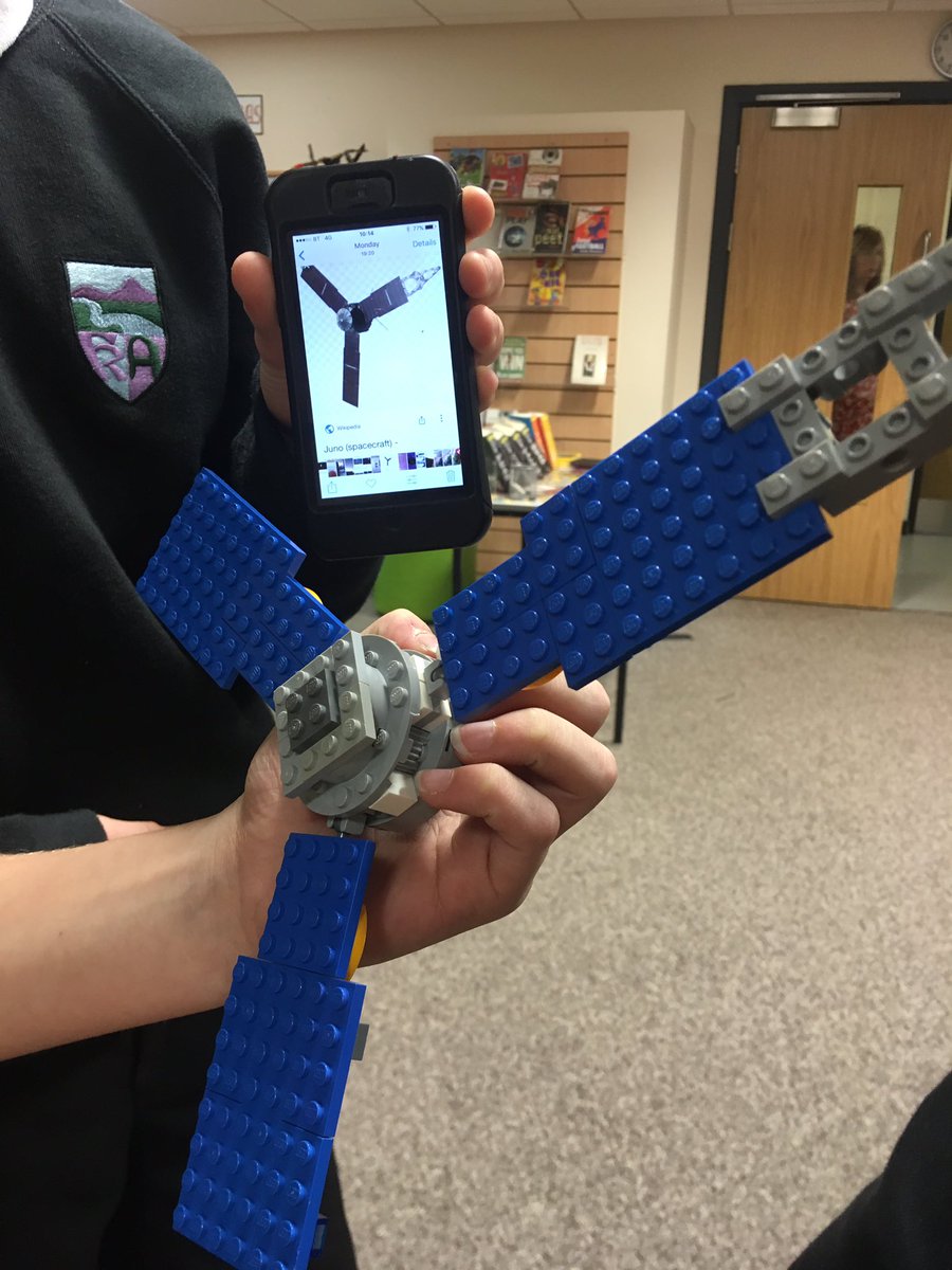 librarykemnayac's tweet photo. Today @KemnayAcademy the amazing Space Club presents Juno probe! #junoprobe #spaceclub #legospace #youngastronomers @esa https://t.co/knviU3Cq6x