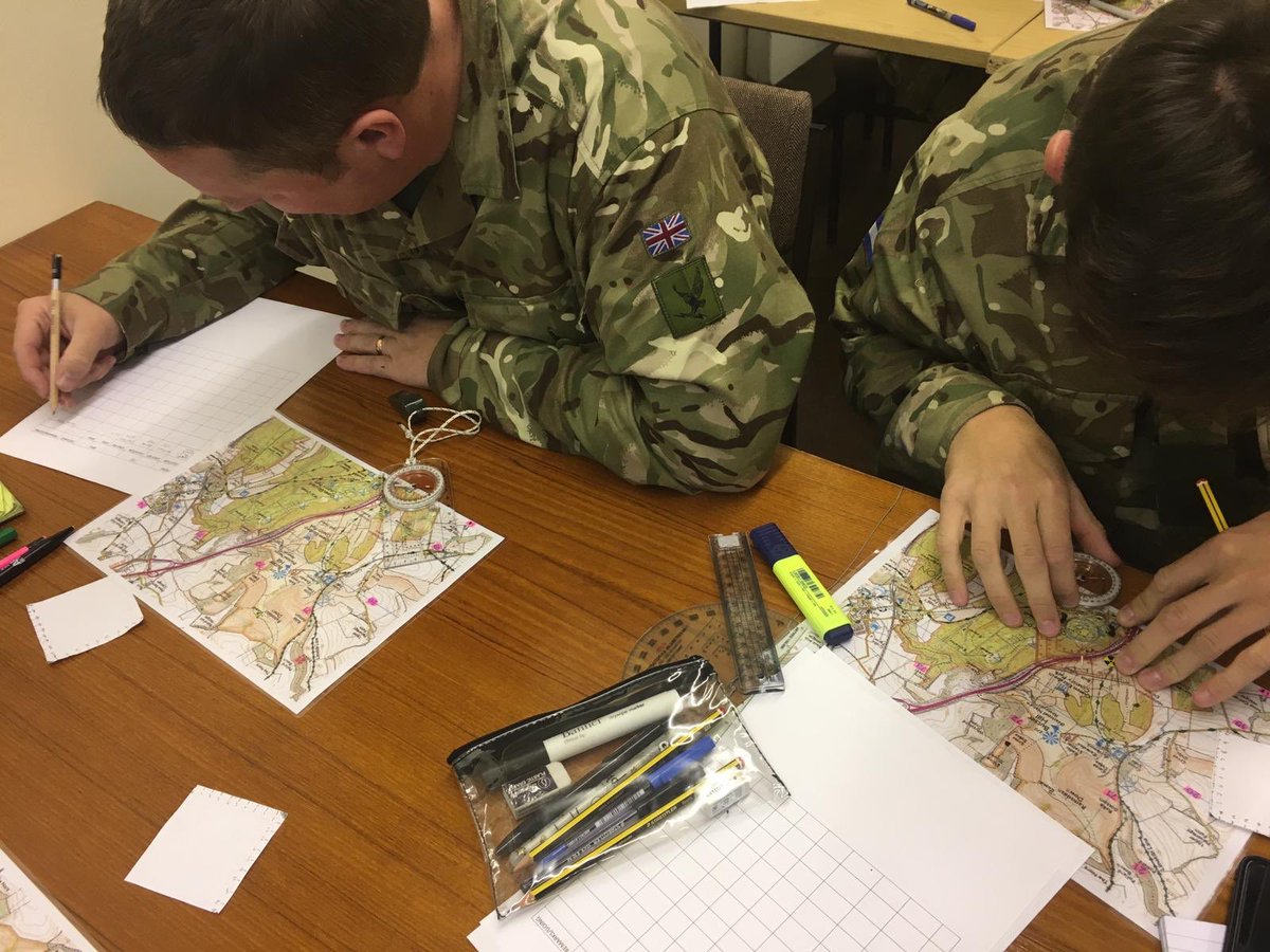 6AACReserves's tweet photo. 679 Sqn Drill night. The CO and RSM visited troops on their drill night this week where they were conducting weapon handling and Navigation theory #soldierskills #greenfirst #armyreserve #soldierfirst @armyaircorps https://t.co/GHvSq74j3y