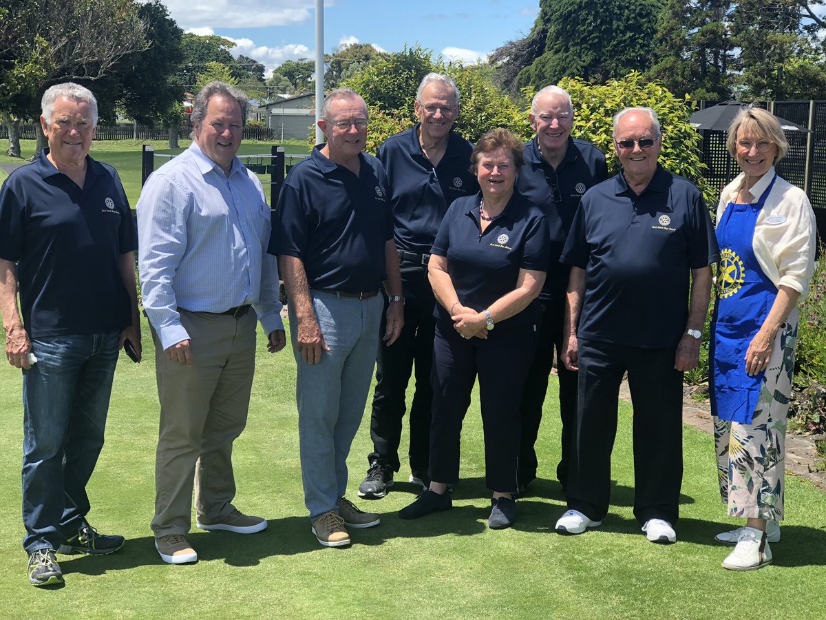 WellFoundation_'s tweet photo. We get excited when East Coast Bay Rotary holds its annual North Shore Taxis Drive 4 Life with support of Ryman Healthcare Ltd. This year the fundraiser was for a skin graft surgical instrument worth over $25k for North Shore Hospital. 
Thank you to the 30 teams who played golf! https://t.co/pc8jtg8rHs