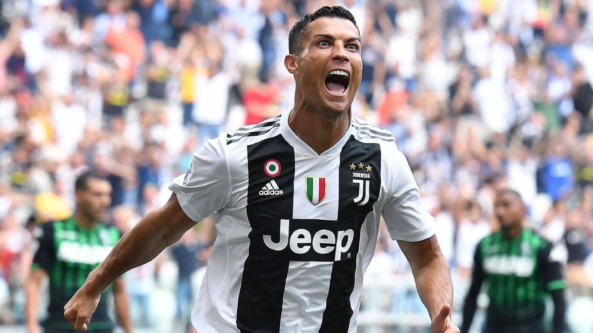 futtmais's tweet photo. "Sempre o melhor é mais odiado, isso acontece comigo na música e com Cristiano Ronaldo no futebol"

- Eminem https://t.co/zTuLRVhIwH