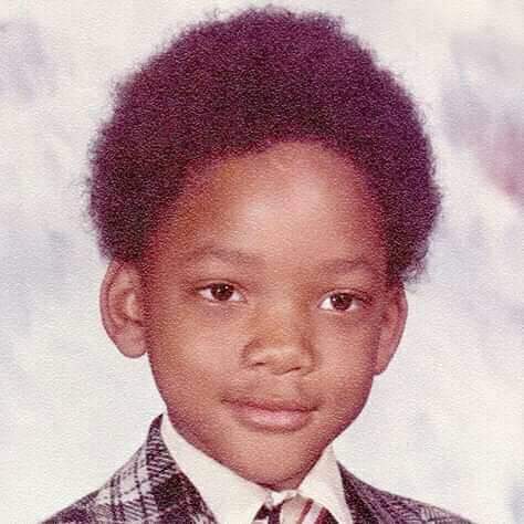 Aubreychiibi's tweet photo. Since you guys know everything, is this Rihanna or Will Smith? https://t.co/xhq8tzOTyf