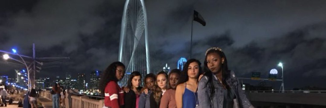 principaliam's tweet photo. I am so #Thankful that I am able to parent the Amazing @_kamm7
Thank u for all of the #dancemoves #singing
#parentnotes #officerstrutts ๐๐ฝ๐ถ#resilience
Parent-Daughter #handshake ๐ฏ
I love you! Happy Thanksgiving ๐ฆ YOU'VE been through so much. And.. you are STILL #STANDING๐๐ฝ https://t.co/9egqEX00ip