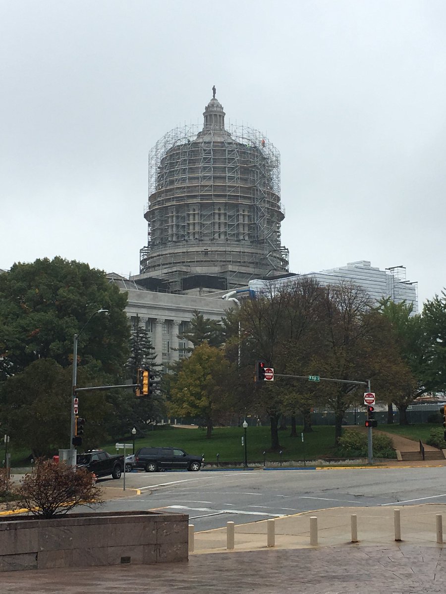 Ceres_MO's tweet image. I have to also mention our beautiful #MoCapitol! I’m EXTREMELY thankful and proud to stand atop this historic building. And, I’m thankful for the restoration project underway to ensure it’s properly preserved so it can continue to be enjoyed by generations to come! #CeresMO