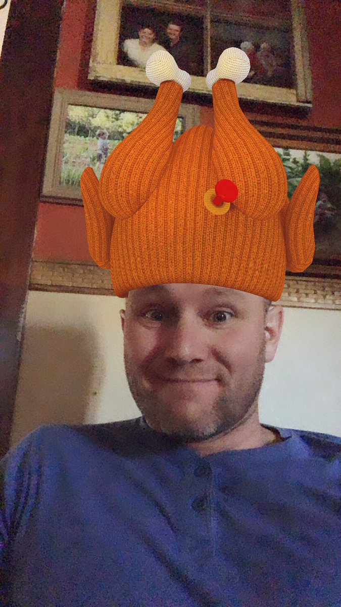 B_Gordon's tweet photo. Happy Thanksgiving from the Gordon’s. We’ve cooked up a mess a food. Talked and laughed and saw #SantaClaus cross #haroldsquare. Now it’s time for the tree! #happyholidays #macysthanksgivingdayparade #ThankfulThursday #ThanksgivingDay2018 https://t.co/3BI5I1hPJ1