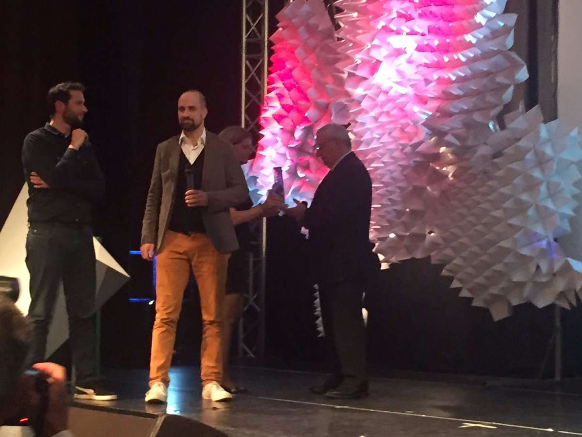 NiceMatinEco's tweet photo. Dernière catégorie de ces #TrophéesDeLéco: le #PrixSpécialDuPublic qui revient à l'hôtel du Centre (27 chambres, 7 salariés à #Nice) repris il y a un peu plus d’un an par Hugues de Vogüe. Son dirigeant voit dans les réseaux sociaux un puissant lieu d'interactions. https://t.co/0KJZXaclaK