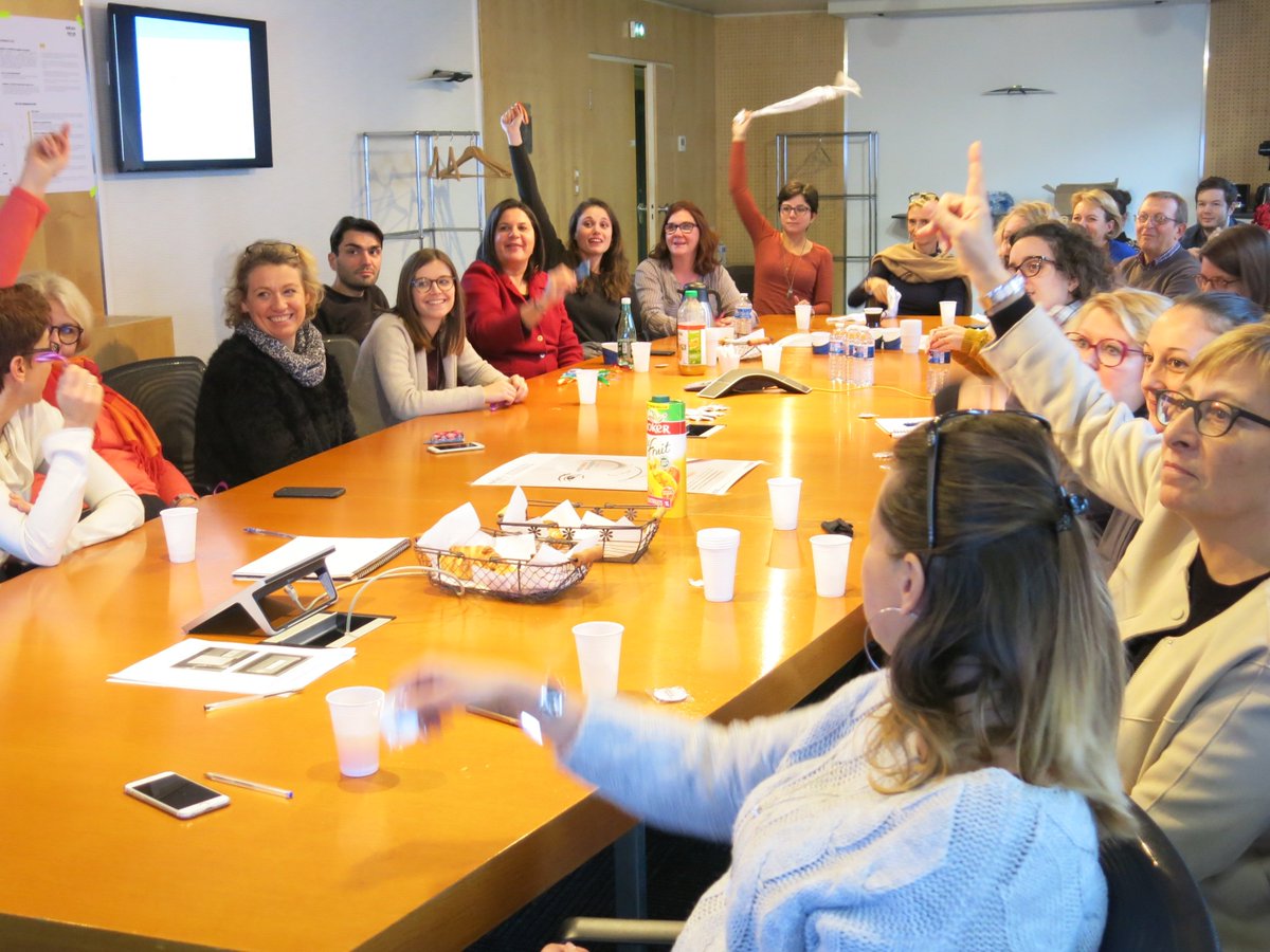 FranceLoire's tweet photo. Le saviez-vous ? 80 % des handicaps déclarés sont invisibles. 👀
@FranceLoire, #activateurdeprogres à l'occasion de la 22è semaine européenne pour l'emploi des personnes handicapées ! 
"Pause Atout Coeur #EmploiHandicap" 🥐☕️ avec les collaborateurs, #quiz et #info au quotidien. https://t.co/98byYcggfX