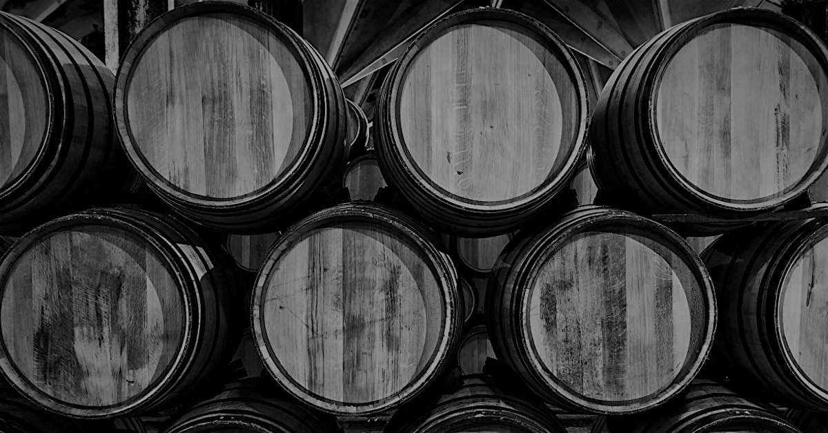 WINE COMBAT #FUENGIROLA 
¿Qué le aporta el roble utilizado al vino en su crianza? Te ponemos a prueba con juegos sensoriales que nos permiten aprender mientras conoces gente interesante en un entorno agradable. ¿Te apuntas?
lugardelvino.com/es/wine-combat…