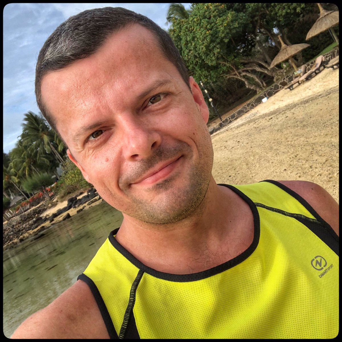 amalicet's tweet image. Dédicace pour le retour du CM de @Damart_Sport ! #running #DamartSport #DSaroundtheworld #Mauritius 🇲🇺