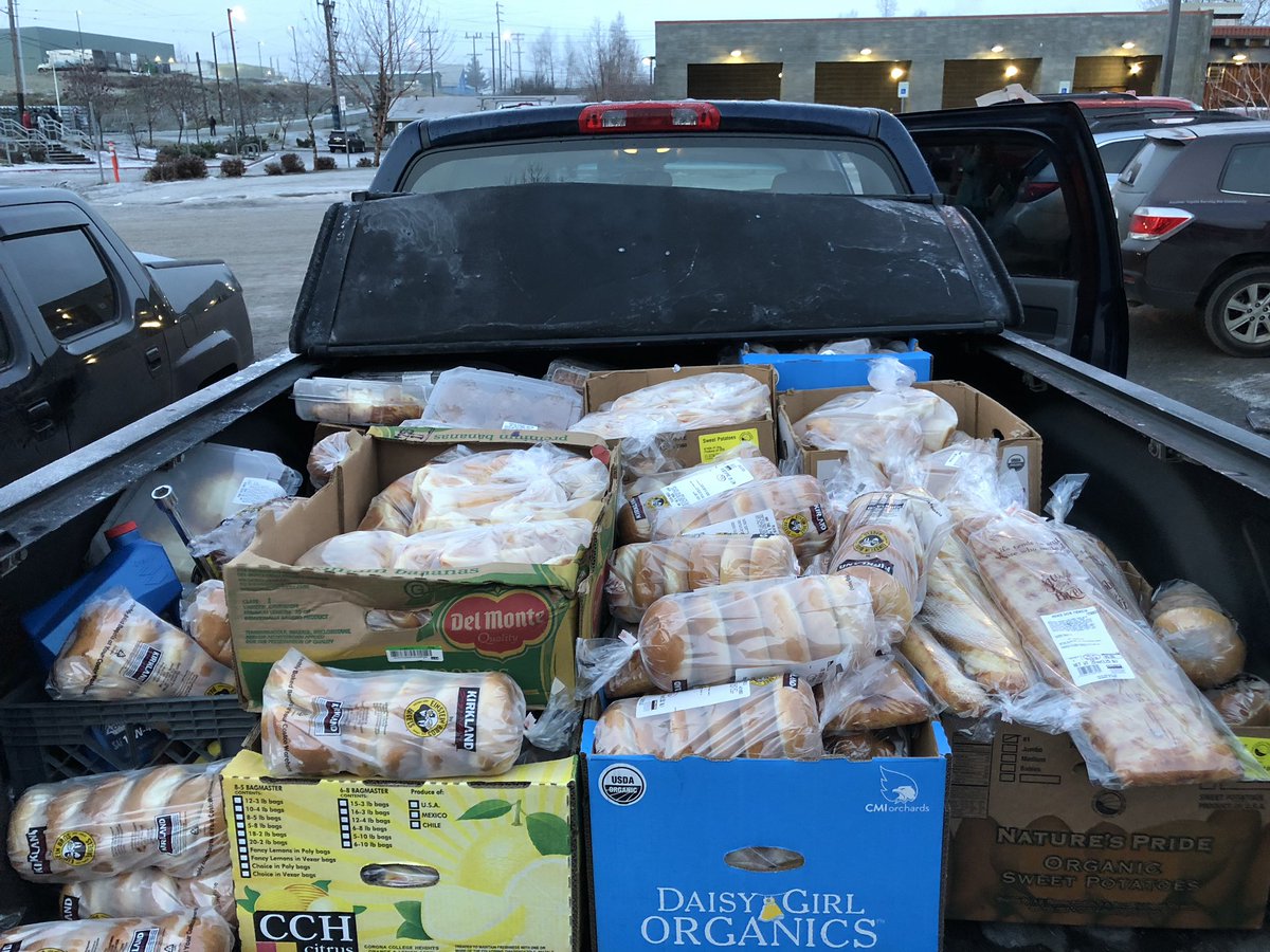 akkingon's tweet photo. I flew into Anchorage last night and this morning we helped a manager of a food warehouse deliver two truck loads of food to a local homeless shelter. Happy Thanksgiving 🦃. https://t.co/q7p22agTwJ