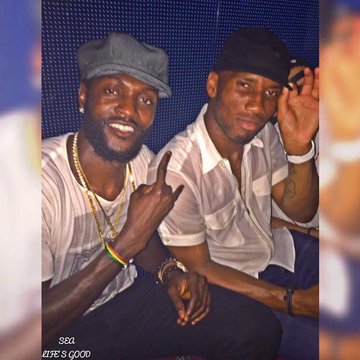 View image on Twitter