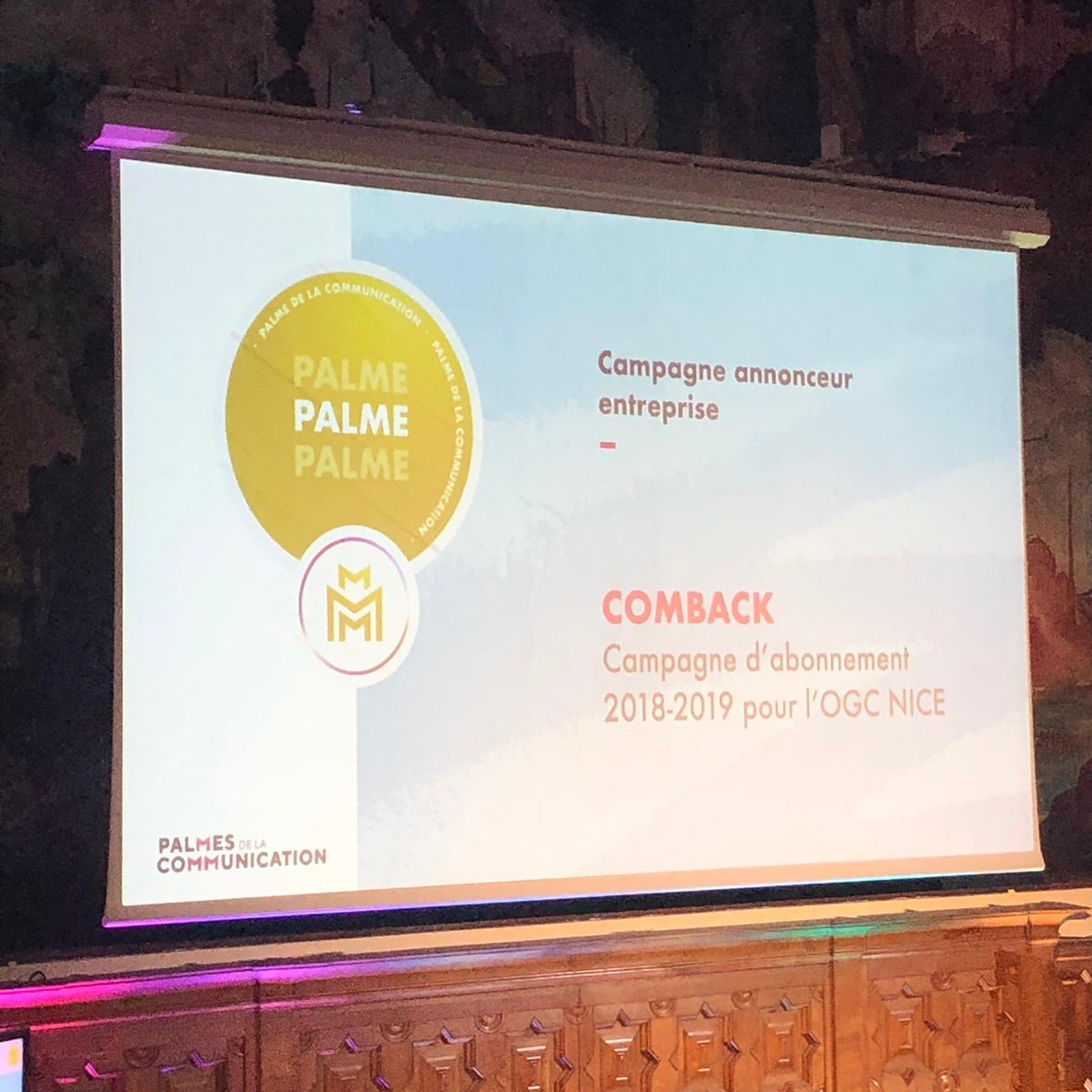 AgenceComback's tweet photo. 🤩 Vainqueur du 1er prix de la catégorie campagne annonceur entreprise avec notre cher client @ogcnice ! Quelle fierté. 😍🎉 Merci à @ogcnice de sa confiance depuis toutes ces années. #PCom2018 #proud #TeamComback https://t.co/OZOrXiOnhq