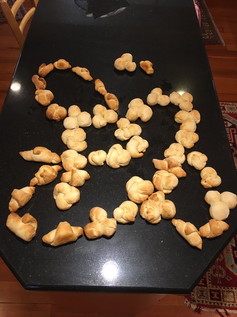 Aryli3's tweet photo. @Fusion Hope you guys and the fusion fam have a great Thanksgiving too! I’m thankful for all of you guys🧡🖤 Lets get this bread 🍞🥖🥐🦃 https://t.co/XTPEohCoU7
