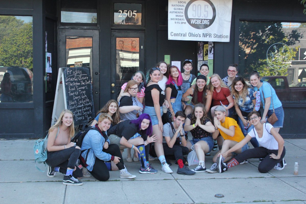 allisizzled's tweet photo. thankful for the music and the most wonderful people that ive met through it 💓 love you all with my whole heart. thanks for making my life an adventure https://t.co/os7Ww2cpvD