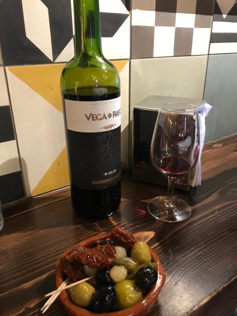 Brunettebeaver's tweet photo. 1st time @BaratxuriBar with the pinxos (pls don’t judge🥴) when can I come back ?!? 🤩🥰 #spanish #pinxos #ramnsbottom #food #wine #thurday #shiftworkerissues https://t.co/pXGu0TBdo8