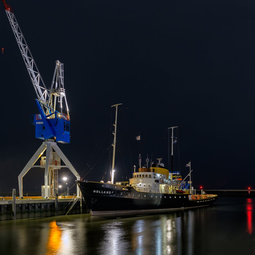 OvingeRoel's tweet photo. EN - Seagoing Salvage tug "Holland" | NL - Zeesleepboot "Holland" | DE - Meeresschlepper "Holland" --- #zeesleepboot #Holland #Harlingen #PortofHarlingen #VarendErfgoed #Maritiem https://t.co/f7J8CjgSdt