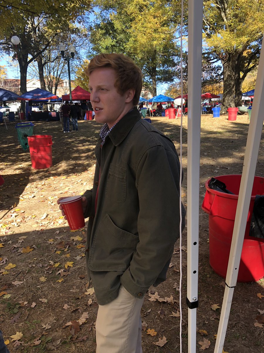 Phi Psi in the wild: The president enjoys his final grove as our fearless leader. Also, happy thanksgiving 🙏🏻 #BlessedAndGrateful