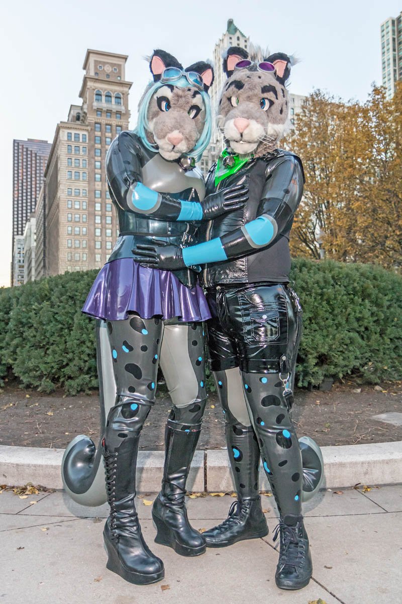SnowSpottycats's tweet photo. I'm thankful for all around the globe, who has considered me a friend over all these years.. ^_^
Be sure to let your friends know you care about them, not just today, but on any other day as well!
Happy Thanksgiving!
#LatexFur #ThrowbackThursday to last year, @FurFest #MWFF2017 https://t.co/ikMO2ItyUt