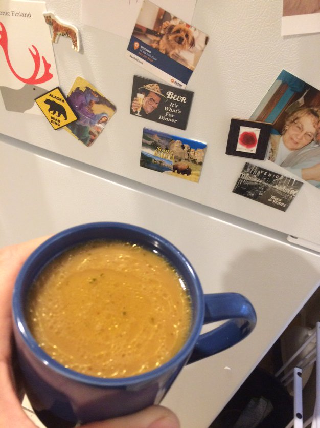 djjmotion's tweet photo. Why is my coffee so oily?! #morningbrew #happythanksgiving #saveaturkeyday #cuddlewithaturkey #turkeysliketosnuggle https://t.co/cSe7Px6Fxp