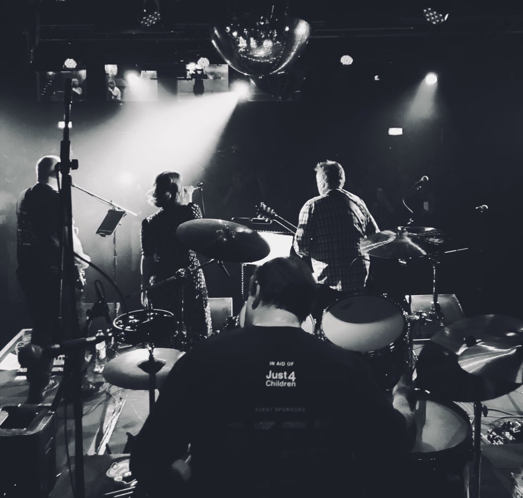 Overburyplc's tweet photo. The band is on 🔥 tonight! 🤘
#OVmusicnight https://t.co/G01tR9APej