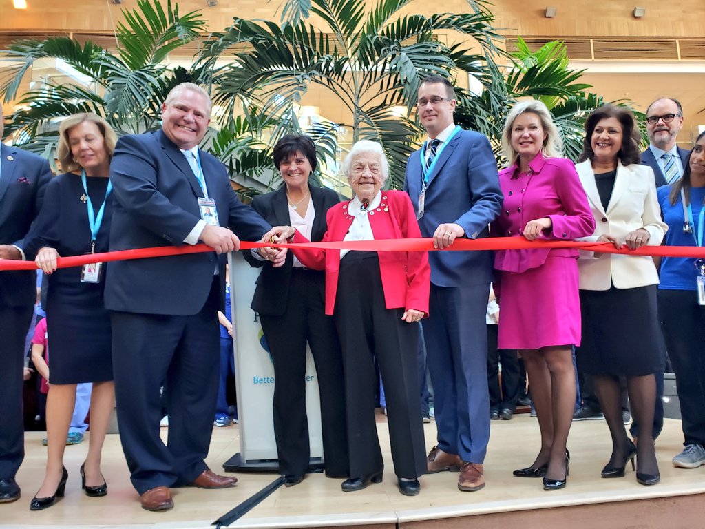 BonnieCrombie's tweet photo. Pleased to join @fordnation to mark the completion of a 20 year commitment to @Trillium_Health Credit Valley Hospital. Investing in local healthcare is critically important to the health of our community. Thank you to doctors, nurses &amp; staff for their ongoing work to change lives https://t.co/oWDWN38Bse